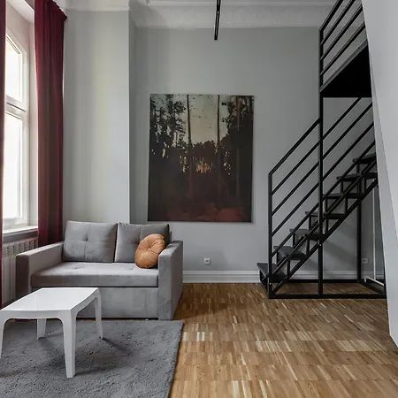 Chelmonskiego 8-04 By Farkas