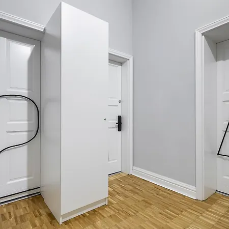Apartment Chelmonskiego 8-04 By Farkas *