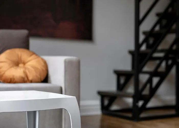 Chelmonskiego 8-04 By Farkas